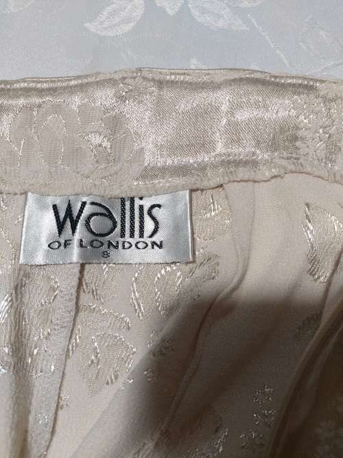 Jacquard fabric Pants by Wallis