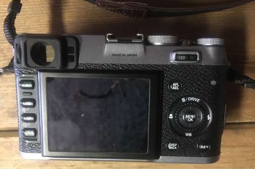 Fuji X100
