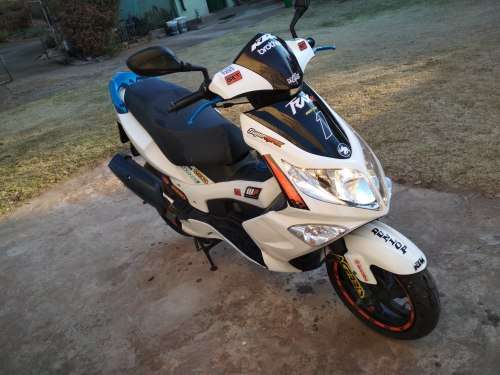 PGO GMAXX 250 CC Scooter