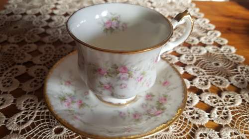 Royal Albert duo tea cups - Victoriana Rose