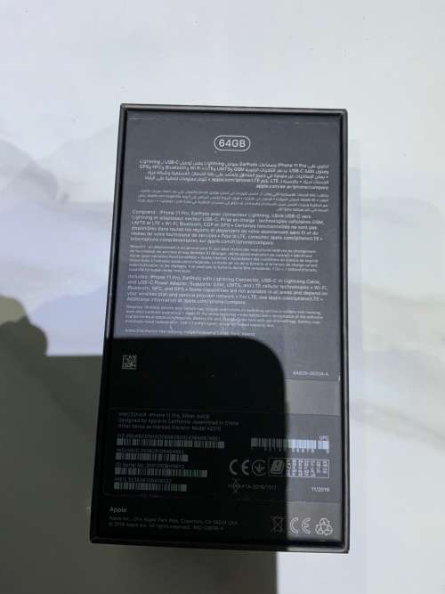 iPhone 11 Pro 64GB Silver - including cover and charger