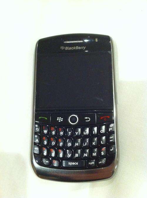 BLACKBERRY 8900 **EXCELLENT CONDITION**
