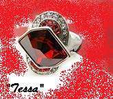 SIZE 8 - EXQUISITE GARNET SWAROVSKI HIGH FASHION RING