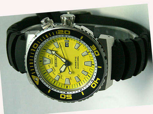 Seiko Kinetic Divers' Watch SKA385P2 | Yellow Dial | NEW