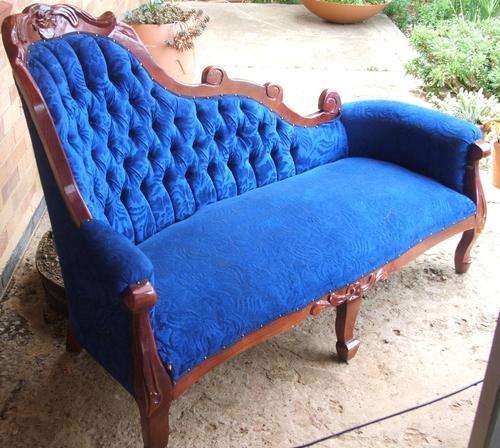 Victorian style sofa....need a little TLC....