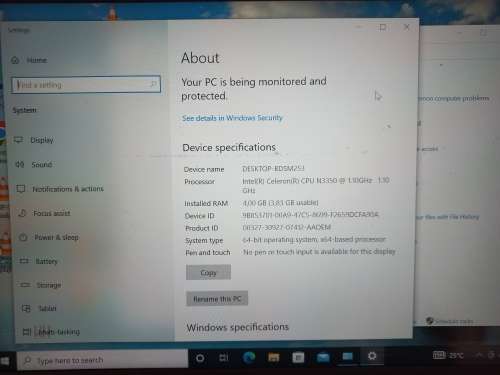 Mecer CA14D02  Wizard Celeron Notebook like new
