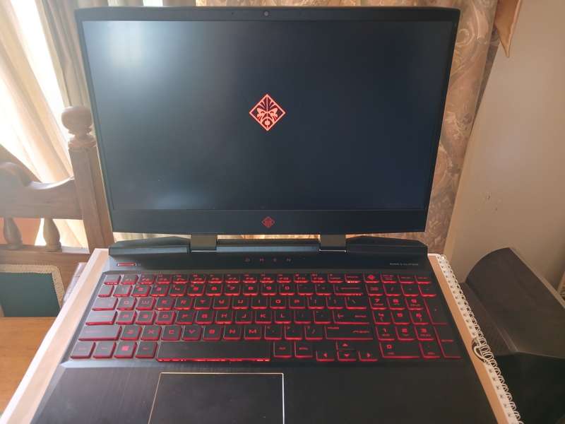 HP Omen 15  dc1047nr Nvidia GeForce RTX 2070  32 gig ram gaming laptop