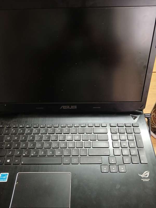 Asus ROG g750js gaming laptop for repair or parts