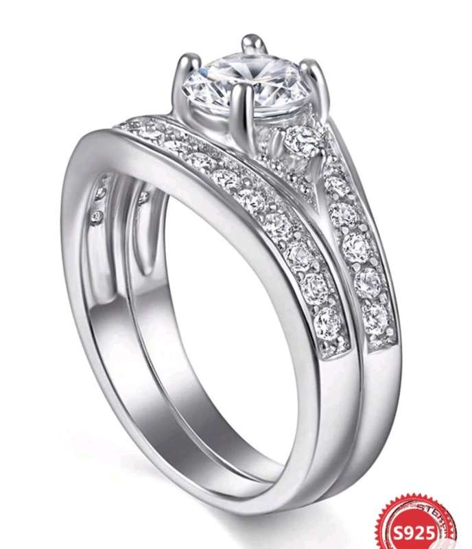 S925 Cubic Zirconia ring Size 7