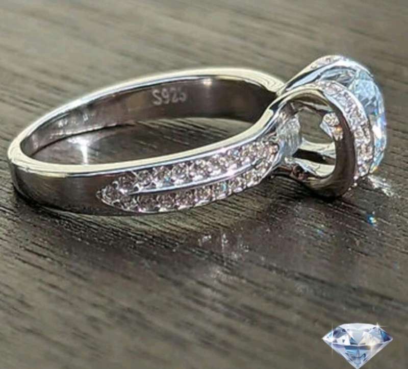1pc moissanite Crown Ring