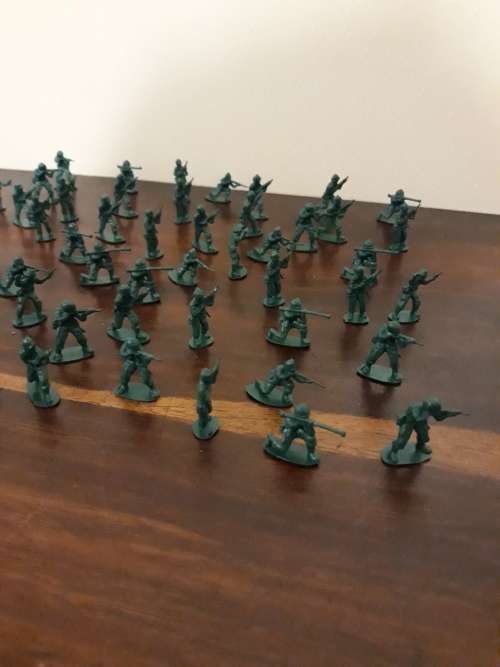 An Awesome Collection of Army Men x100 Figurines in Total