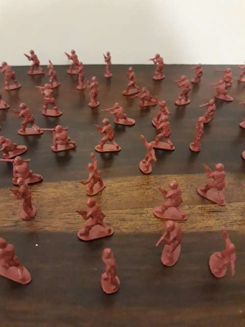 An Awesome Collection of Army Men x100 Figurines in Total