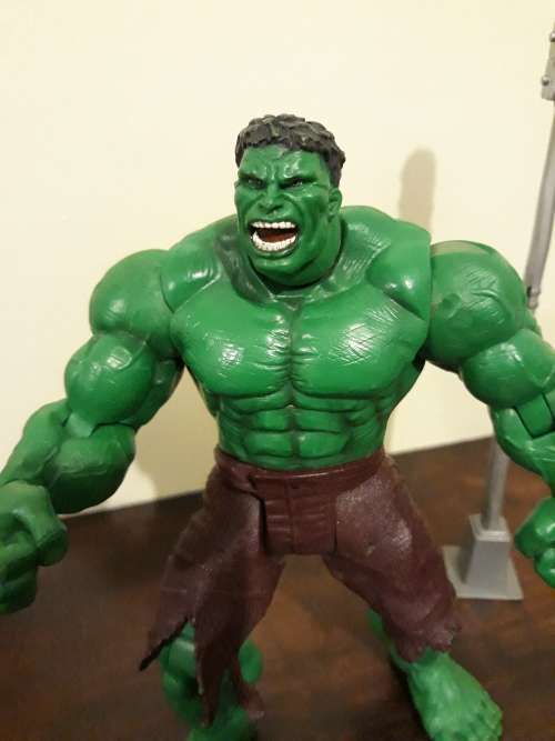 Vintage Hulk Action Figure with SMASH Action and Traffic Light Prop