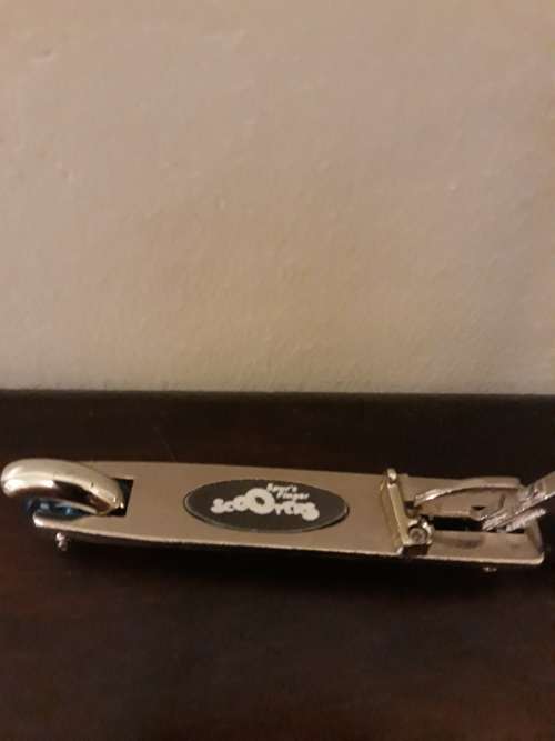 Ultra Vintage Spur Finger Scooter - Like NEW!