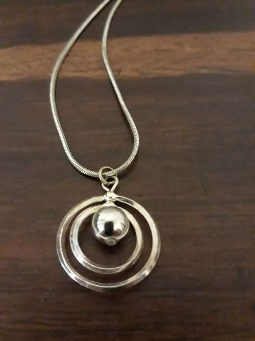 A Lovely Lot of Jewellery Items for One Bid!