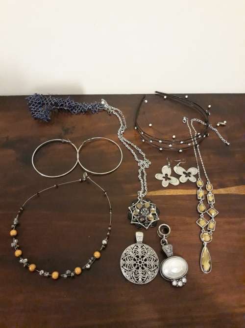 A Super Lot of Jewellery Itmes for One Bid! x11 Items...