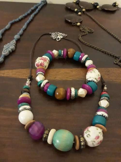 A Lot of Super Cool Necklaces and a Braclet for One Bid