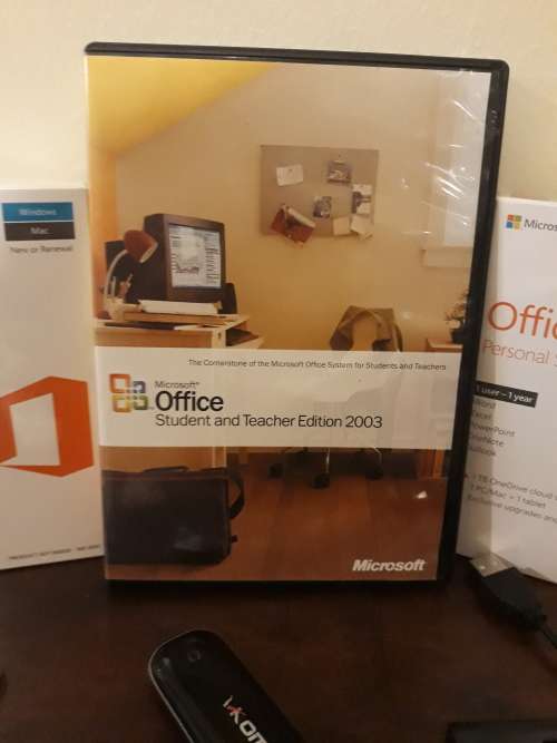 A Job Lot of Phone and PC Related Items (PLEASE READ BELOW)