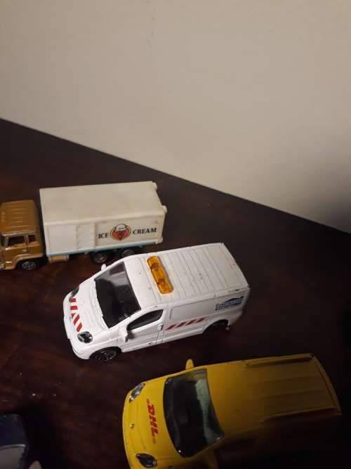 A Stunning Lot of Die Cast Cars - Incl. Some Hot Wheels!