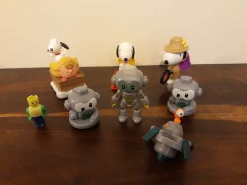 Snoopy and Robot Figurines!