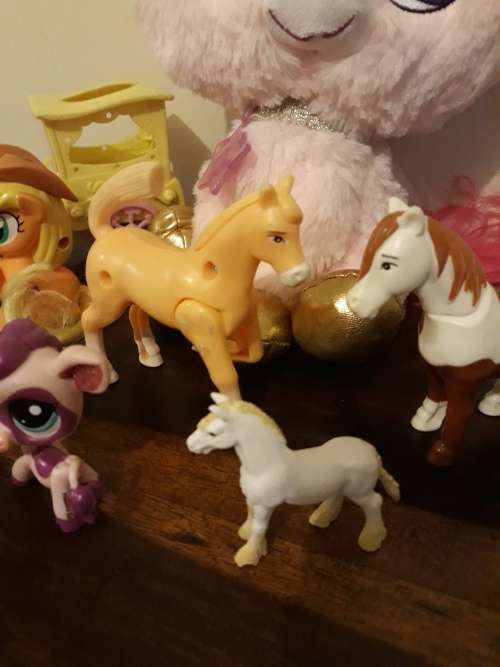 Unicorns and Horses! Awesome Collection of Toys