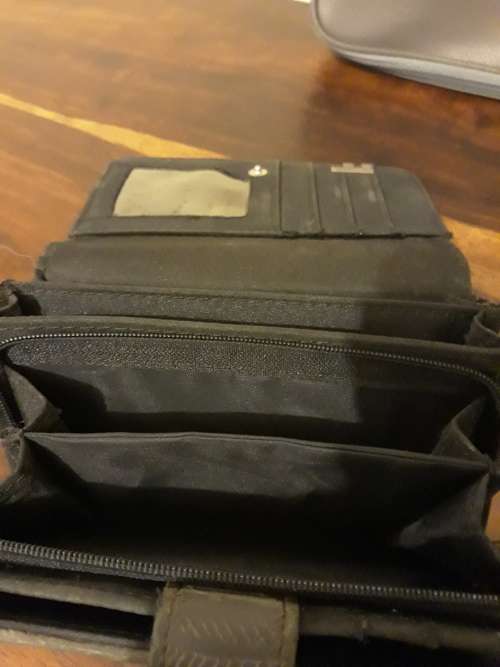 Fino Italy Wallet PLUS an Emirates Bag