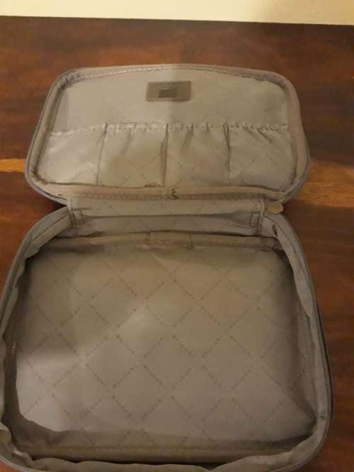 Fino Italy Wallet PLUS an Emirates Bag