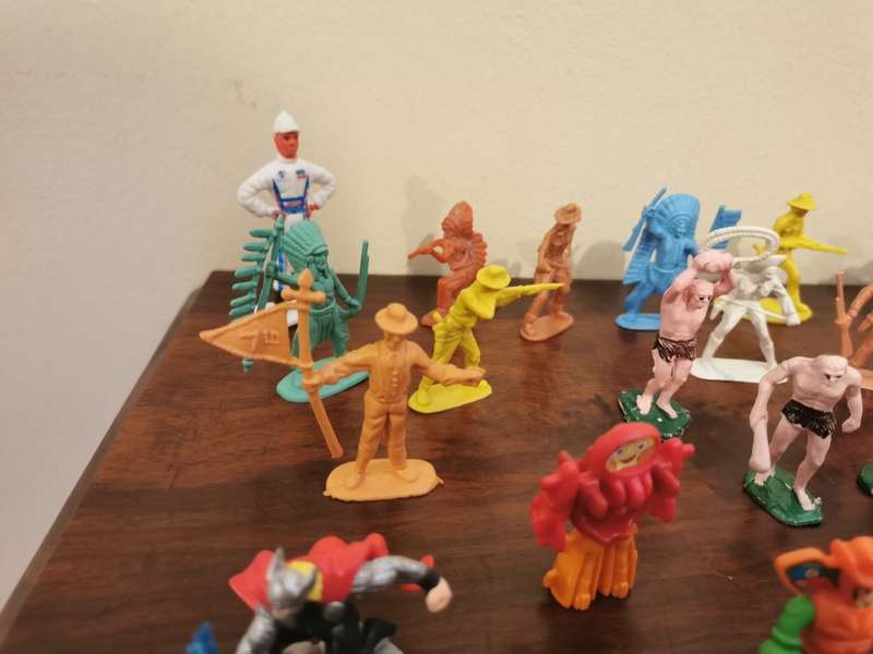 Some Highly Collectable and Vintage Figurines in  One Lot