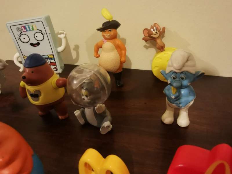 Huge Collection of Mostly Macdonald`s Figurines