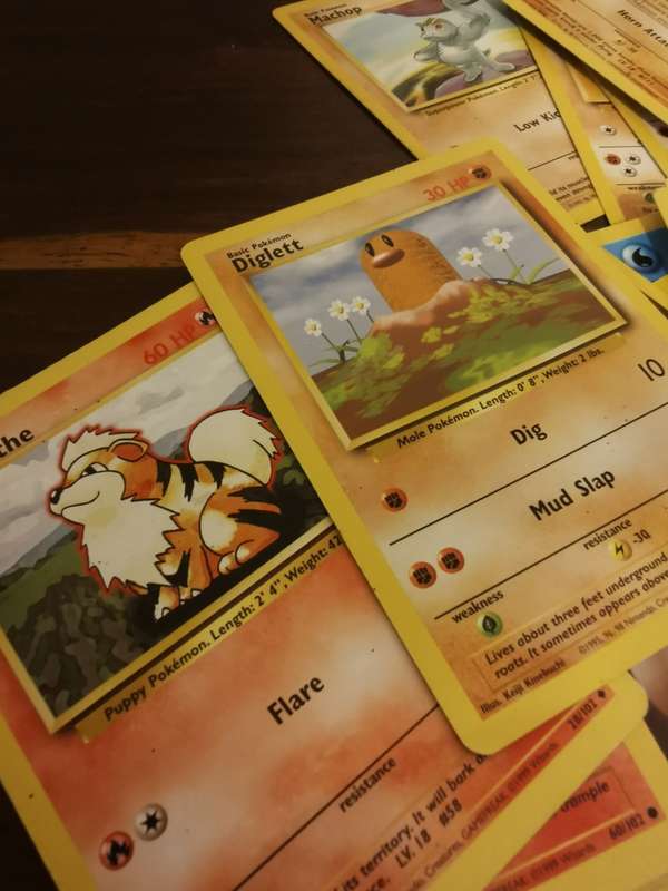 1st Gen 1990`s Pokémon Cards 220+ and All Original!