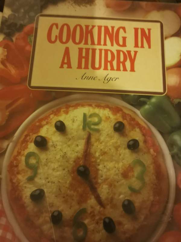 Huge Collection of Vintage Recipe Books x12