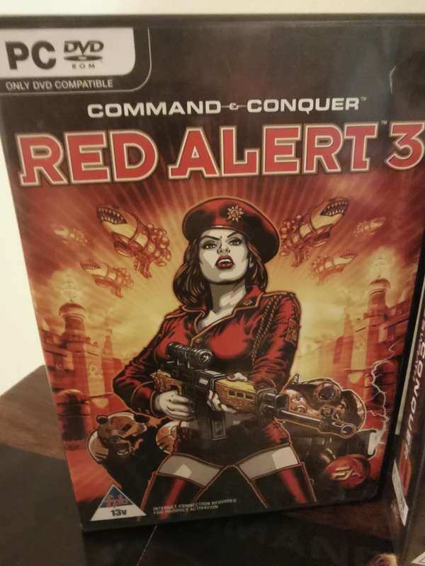 Command and Conquer 3 Combo with Poster and Booklet