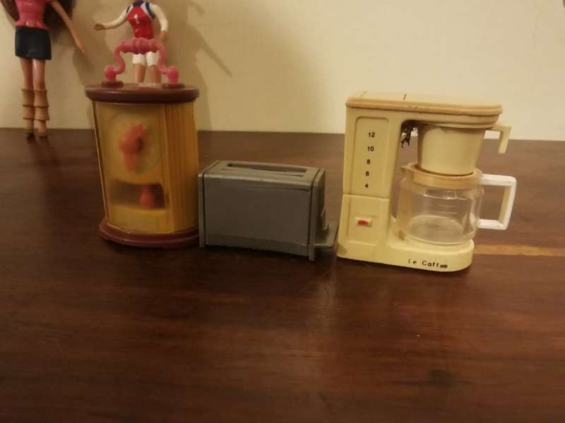 Vintage Barbie Collectables Selection - See Pics