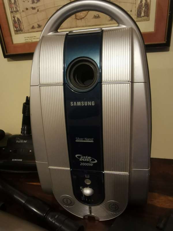 Samsung 2000W Star Dust Vacuum Cleaner - Complete