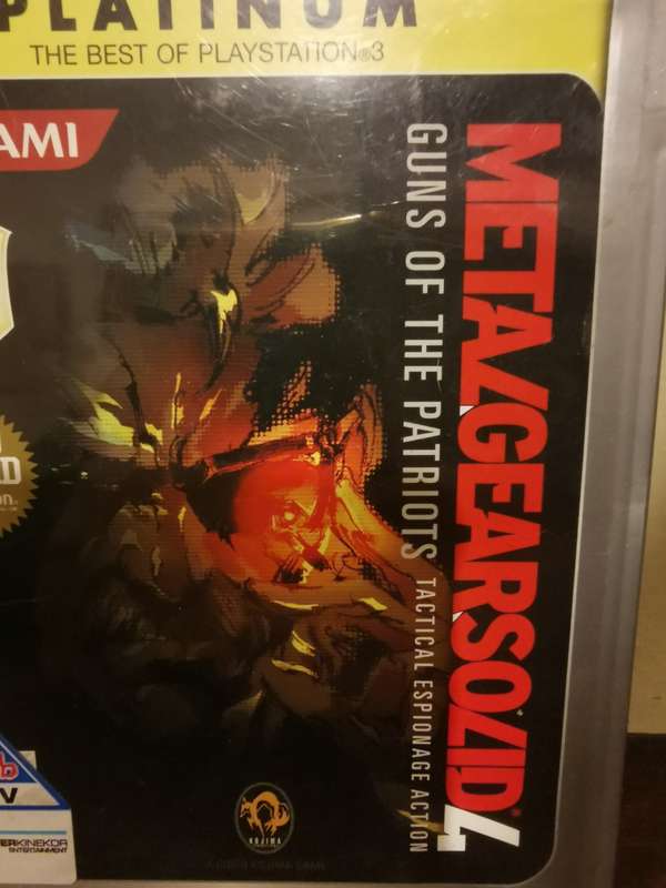 Metal Gear Solid 4 on PlayStation 3 with Booklet