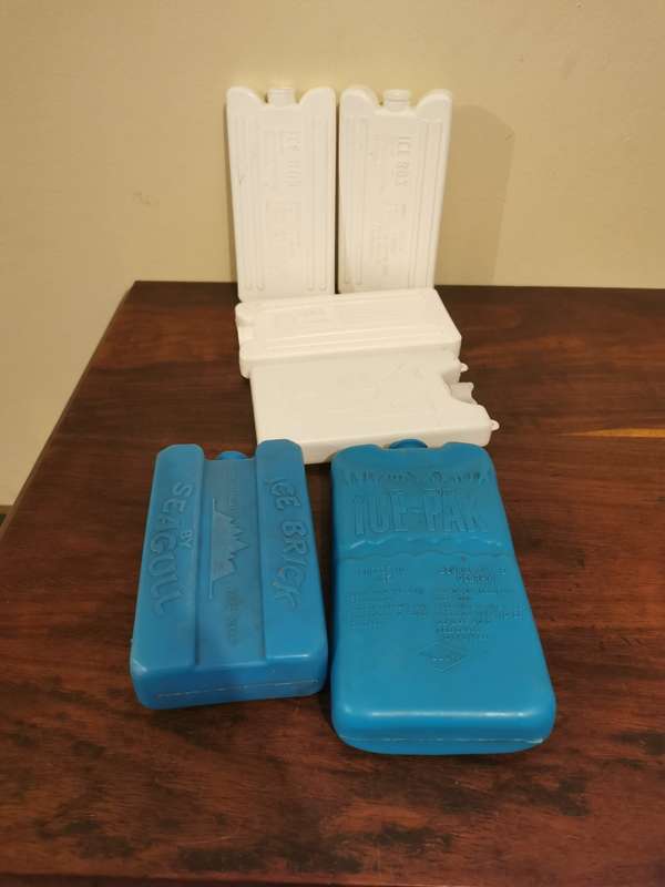 Selection of x6 Ice Bricks