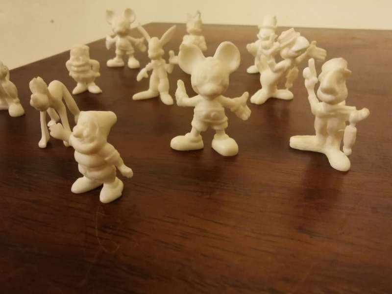 Louis Marx Disney Figurines x11