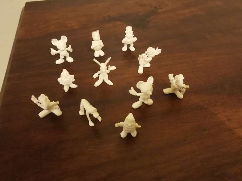 Louis Marx Disney Figurines x11