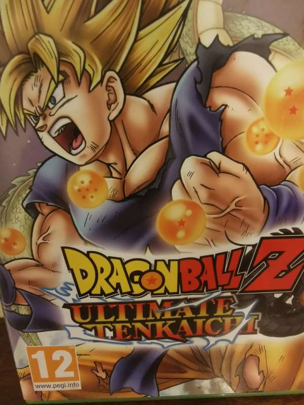 Rare! Dragon Ball Z - Ultimate Tenkaichi on Xbox 360 with booklet
