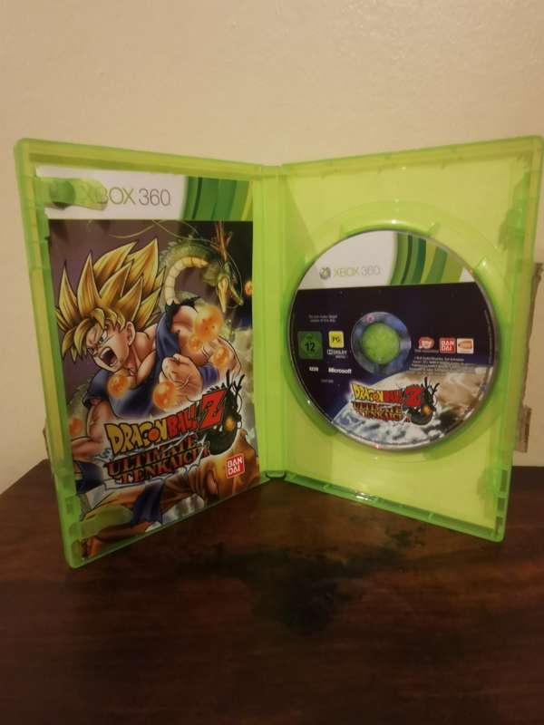 Rare! Dragon Ball Z - Ultimate Tenkaichi on Xbox 360 with booklet
