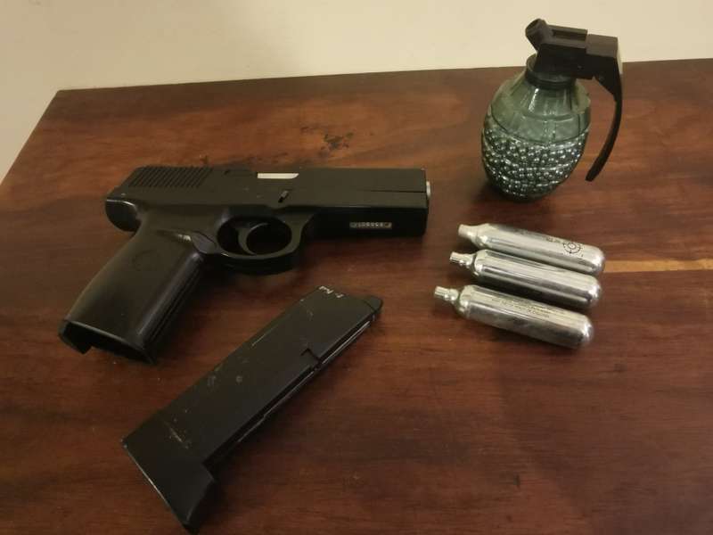 KWC Gas Pistol with Extras
