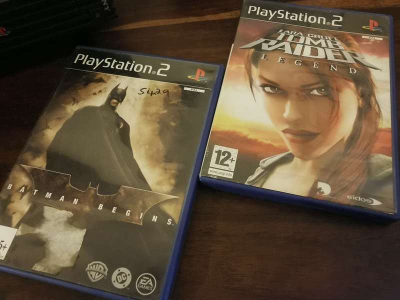 PlayStation 2 Fat Console with 2 Memory Cards and x9 Games