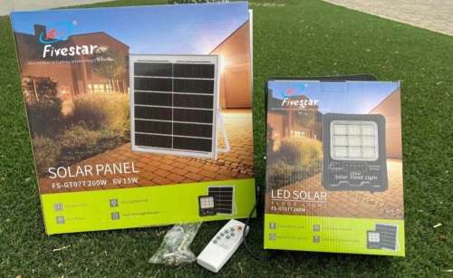 200W Solar Flood Light and Solar Panel