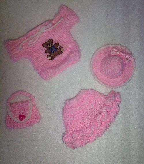 BARBIE DOLL CROCHET SET