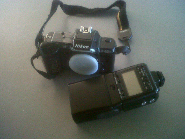 Nikon camera body and Nikon flash