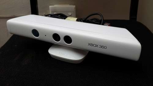 Xbox 360 Kinect Sensor (White)