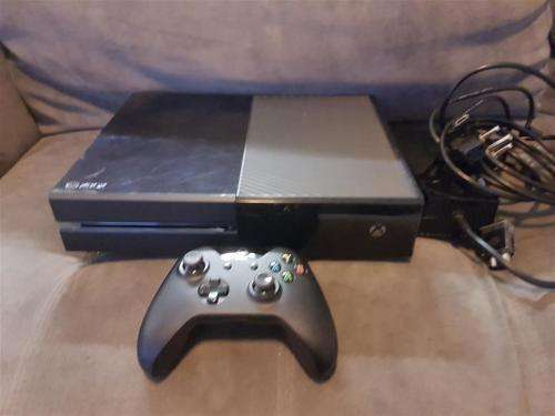 Xbox One 500GB + Wireless Controller