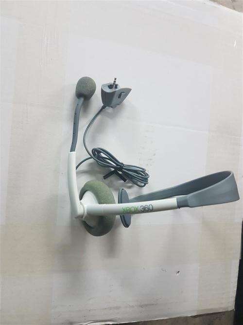 Xbox 360 Standard Wired Chat Headset (White)