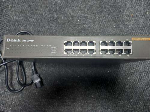D-Link Des-1016D 16Port Fast Ethernet Unmanaged Desktop Switch