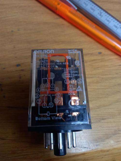 Omron MK3P5-I-AC220